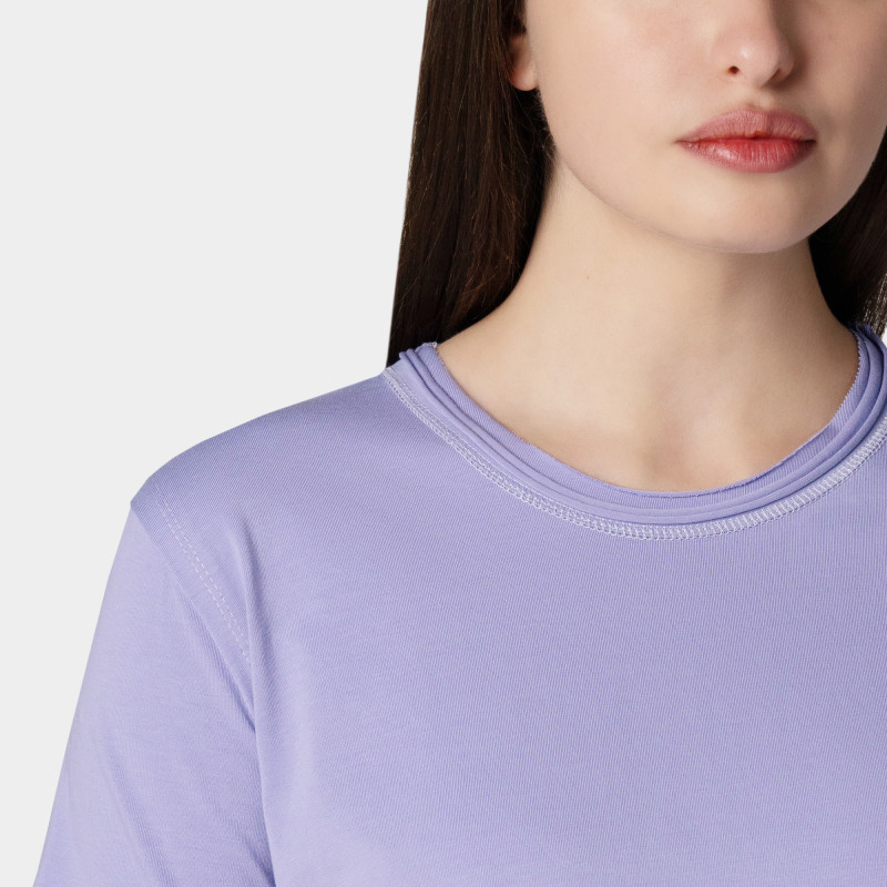 Կանացի բազային շապիկ